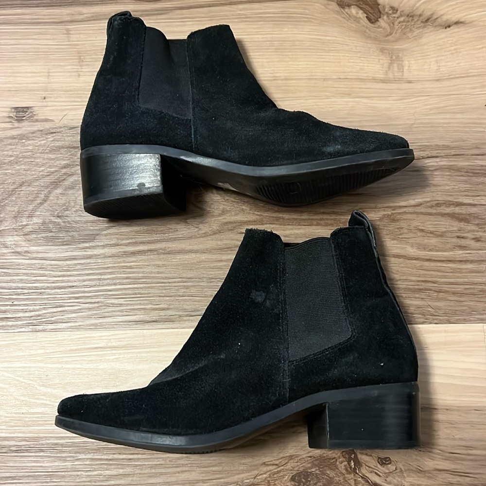 Steve Madden ankle booties
